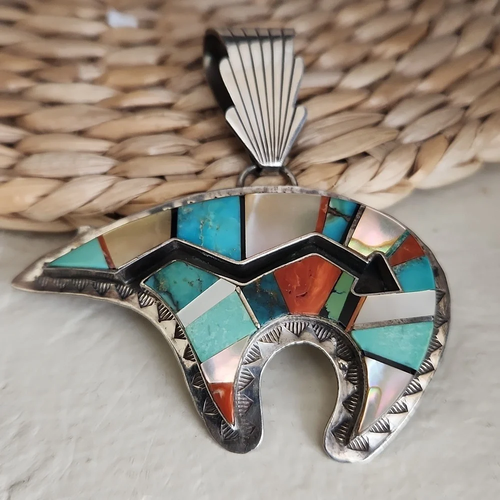 Vintage Native American Navajo Vintage Inlaid Bear Pendant by Danny Clark ππ» - Picture 9 of 13